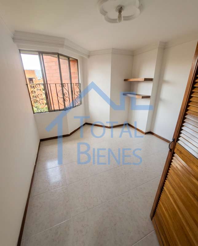 Foto 13 de 22 — Apartamento en Laureles, Medellín
