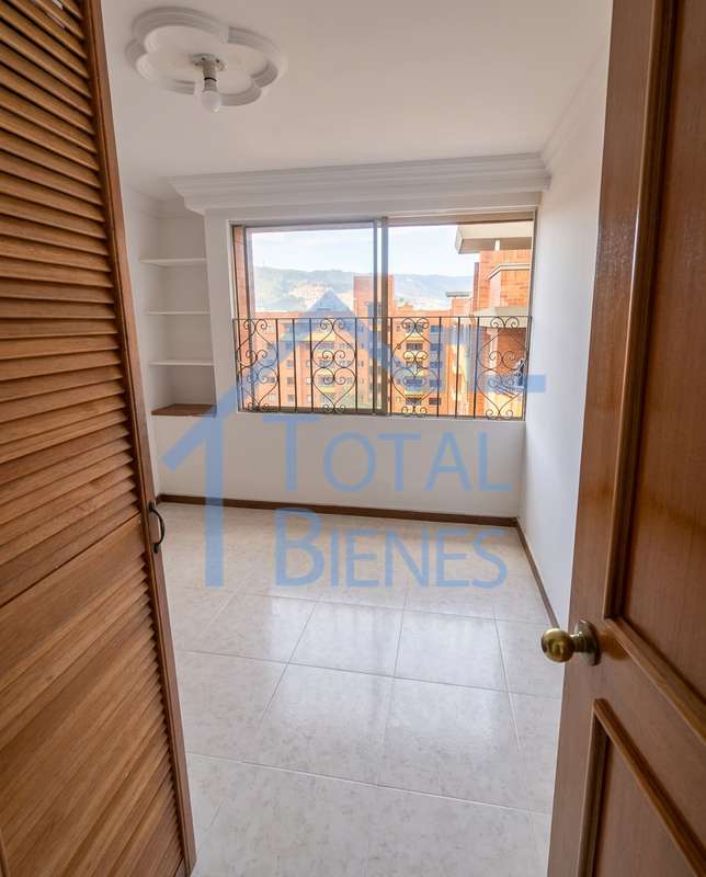 Foto 14 de 22 — Apartamento en Laureles, Medellín