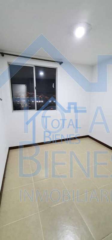 Foto 11 de 30 — Apartamento en Los Alpez, Medellín