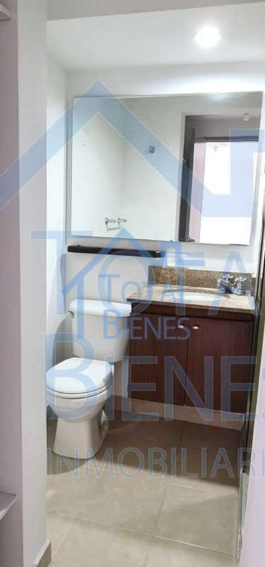 Foto 13 de 30 — Apartamento en Los Alpez, Medellín
