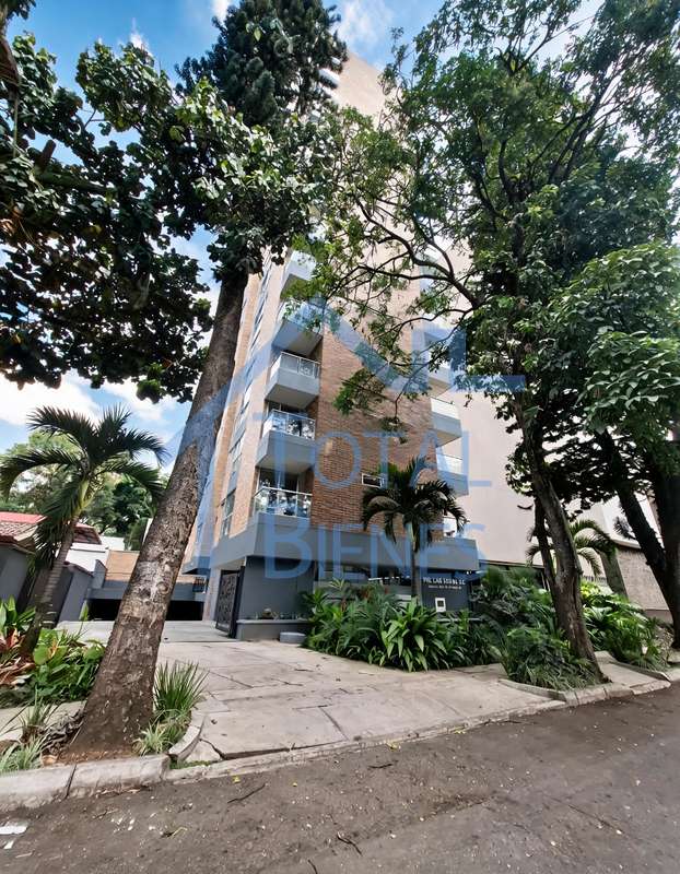 Apartamento en Arriendo en La Aguacatala, Medellín