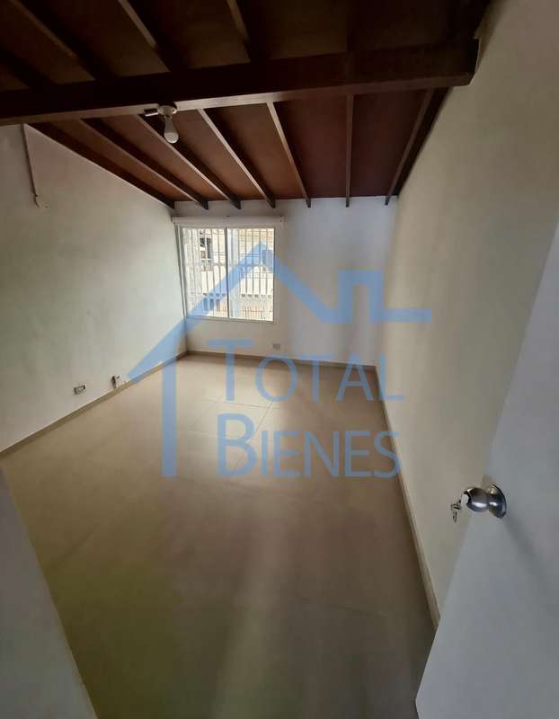 Foto 5 de 20 — Casa en San Pablo, Medellín