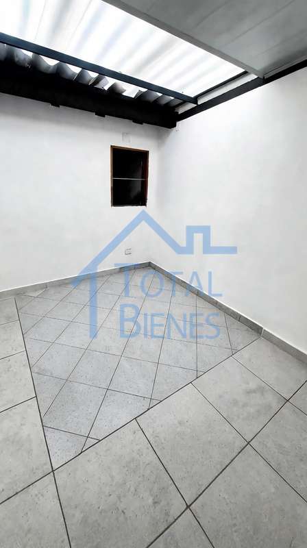 Foto 3 de 8 — Apartamento en San Pablo, Medellín