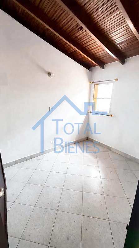 Foto 6 de 8 — Apartamento en San Pablo, Medellín