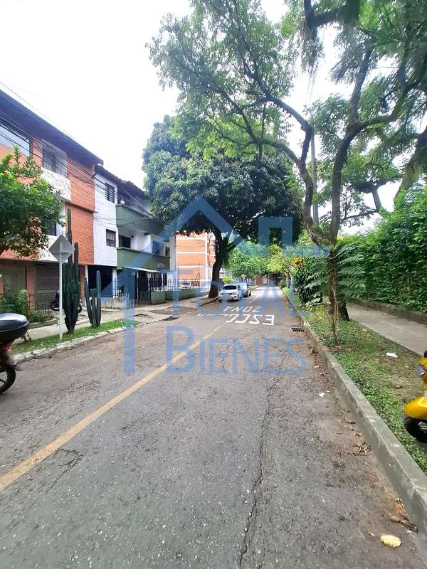 Foto 5 de 25 — Apartamento en Santa Lucia, Medellín
