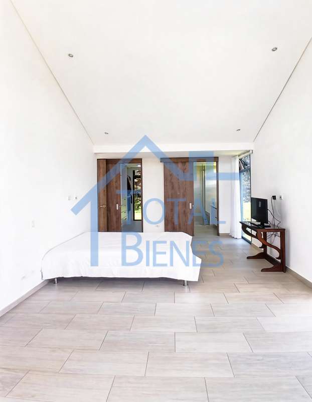 Foto 21 de 25 — Casa en Alto de Palmas, Envigado
