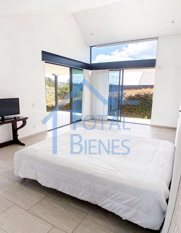 Foto 22 de 25 — Casa en Alto de Palmas, Envigado