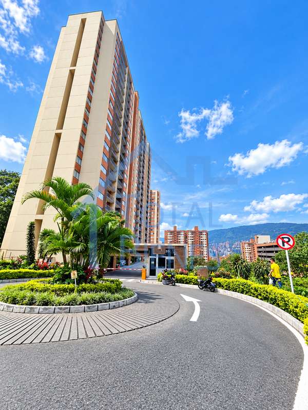 Apartamento en Arriendo en Viviendas del Sur, Itagüí