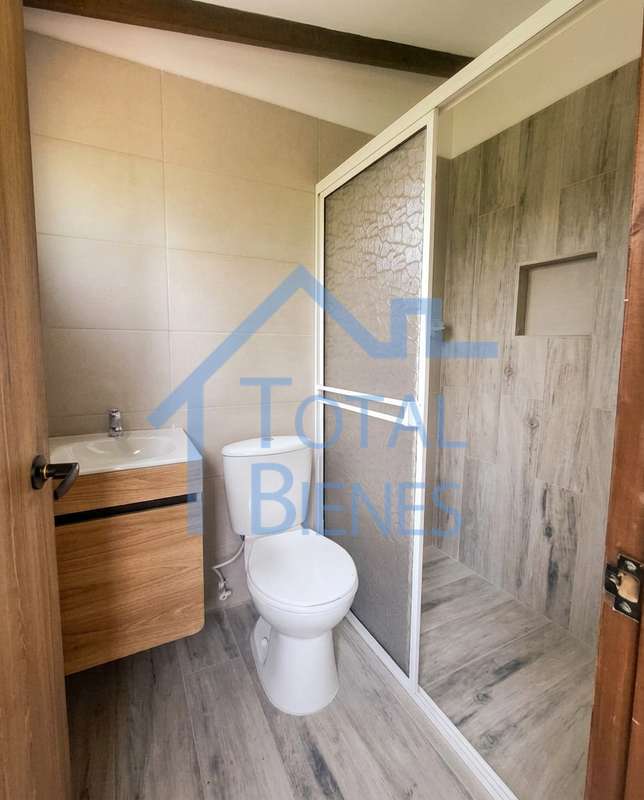 Foto 9 de 24 — Casa en Belen Miravalle, Medellín