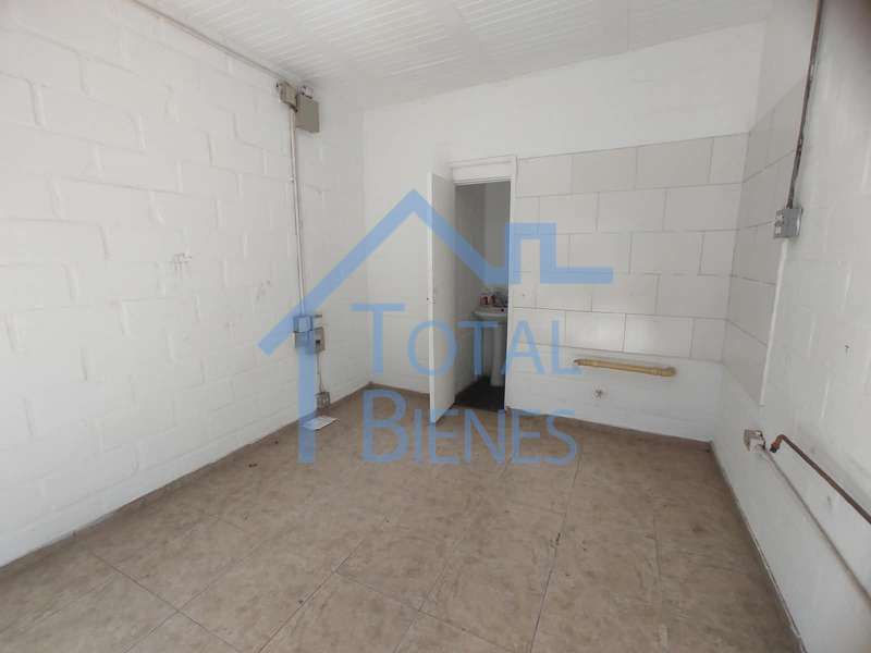 Local en Arriendo en Vallejuelos, Envigado