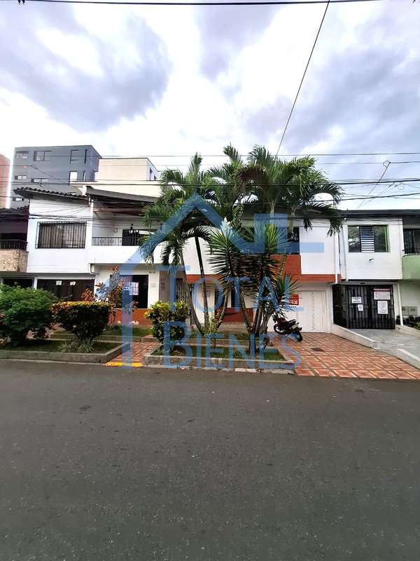 Foto 1 de 23 — Casa comercial en Belén Malibú, Medellín