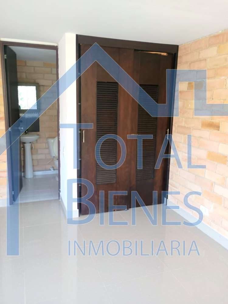 Foto 14 de 22 — Apartaestudio en Poblado Loma de los Parra, Medellín