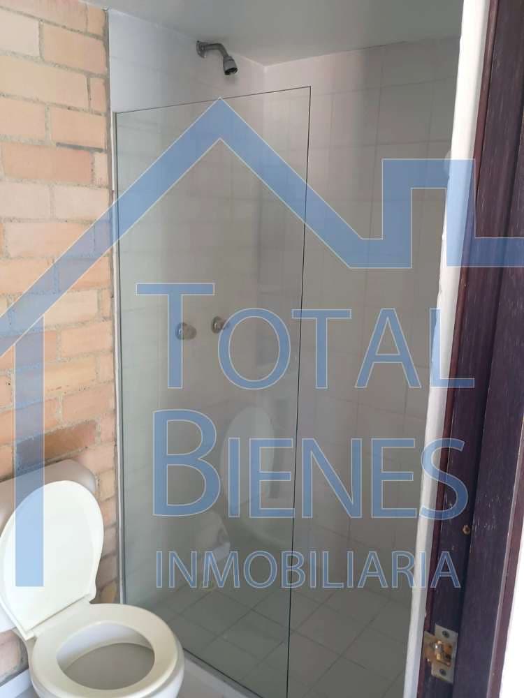 Foto 10 de 22 — Apartaestudio en Poblado Loma de los Parra, Medellín
