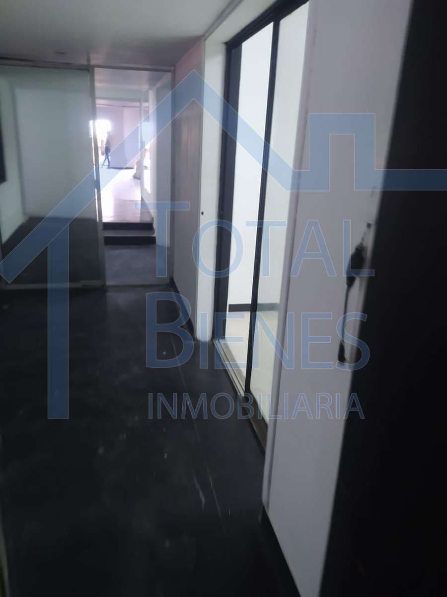 Foto 1 de 45 — Local en El Poblado, Medellín